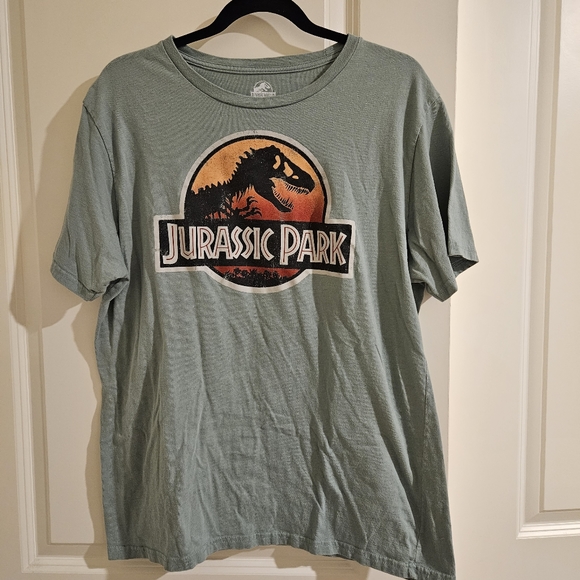 Universal Studios Jurassic Park sage green t-shirt Size XL - Picture 1 of 3